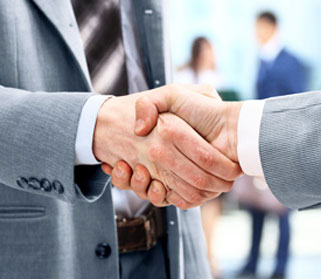 专业技师负责为客户提供咨询服务